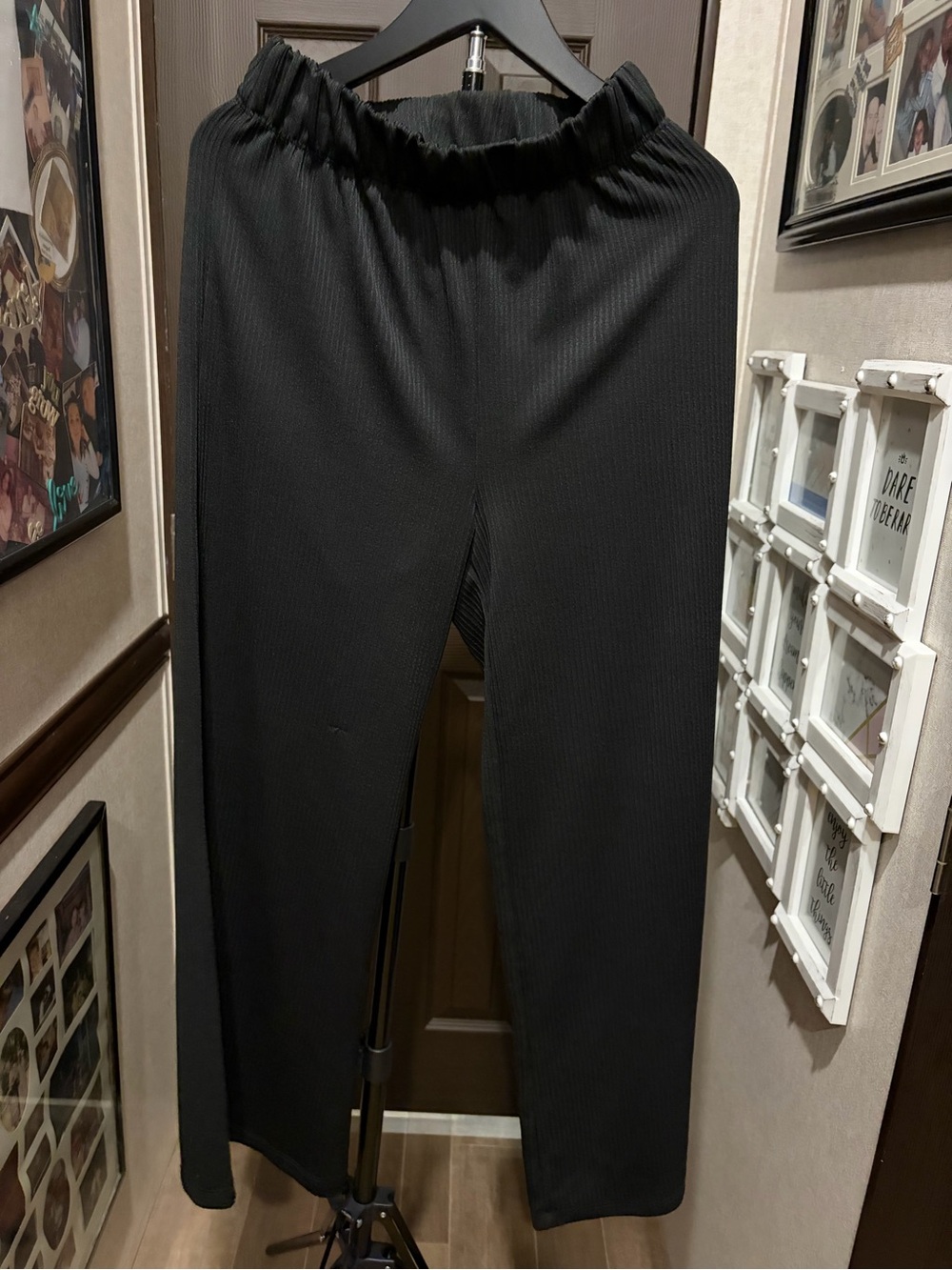 Elastic Waist Ribbed Wide-Leg Pants in Black